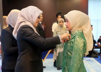 445 ASN Pemprov Kaltim Terima Satyalancana Karya Satya