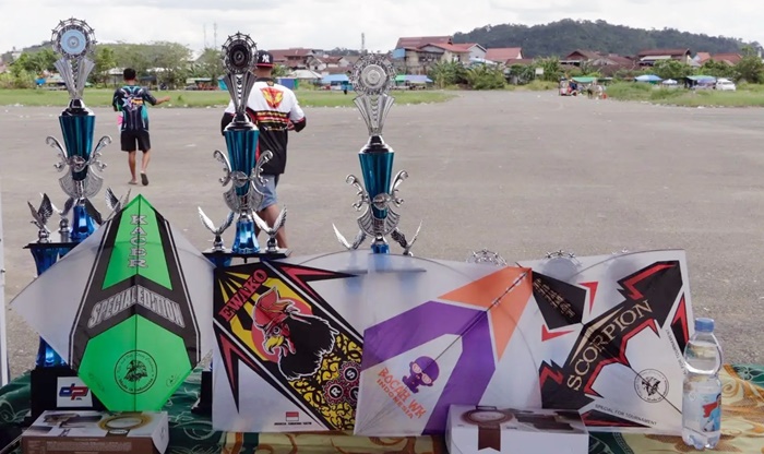 Ratusan Layang-Layang Terbang di Samarinda, Total Hadiah Capai Rp20 Juta