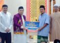 Safari Ramadan di Masjid At Taqwa, Pemkot Bontang Serahkan Bantuan Rp100 Juta