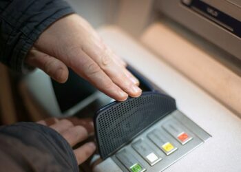 Intip PIN ATM Teman, Pemuda di Samarinda Diduga Tarik Uang Rp7,5 Juta