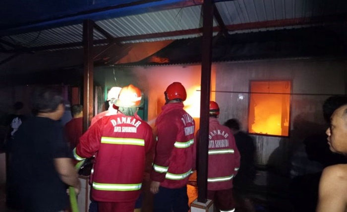 Kebakaran di Samarinda: 6 Bangunan Ludes, Puluhan Jiwa Mengungsi
