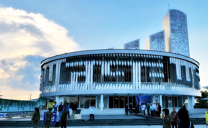 Masjid Ash-Shabirin Samarinda Kaltim Bertransformasi: Futuristik, Anti Banjir, Anggaran Rp20 Miliar