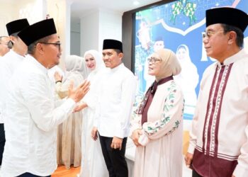 Open House Idulfitri di Rumah Jabatan Wali Kota Bontang, Ribuan Warga Padati Pendopo