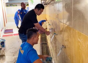 Sambut HUT Polairud ke-75, Sat Polairud Bontang Gelar Bakti Sosial di Masjid