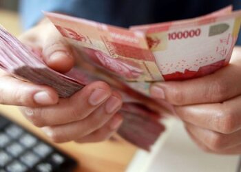 Menelusuri Sejarah THR di Indonesia: Dari Pinjaman Pegawai Negeri hingga Hak Wajib Pekerja