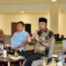 Tekanan Demo Menguat, Gubernur Rudy Mas’ud Siap Hadapi Hak Angket DPRD Kaltim Demo 214 Kaltim Memanas, Gubernur Rudy Mas'ud Pilih Tidak Temui Massa