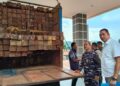 Penyelundupan Ratusan Kayu Ulin Ilegal Digagalkan di Pelabuhan Semayang Balikpapan