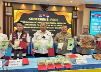 Polda Kaltim Gagalkan Peredaran Sabu Senilai Rp20 Miliar, Dua Kurir Diringkus di Sangatta, Diupah Rp2 Juta