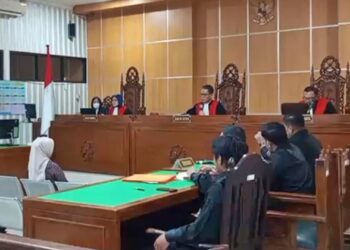 Tersedu di Ruang Sidang, Dayang Donna Dituntut 6 Tahun 10 Bulan dalam Kasus Suap Tambang
