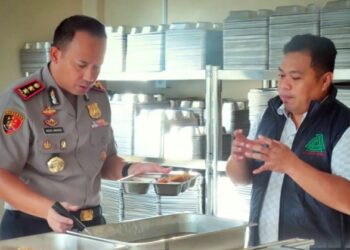 Alasan Dilibatkannya TNI, Polri, dan Kadin di Program MBG Kapolres Bontang Cicipi Menu MBG, Siap Salurkan ke 1.030 Siswa 13 April