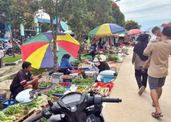 "Pasar Tumpah" di Kutim Bikin Macet, Kapan Ditertibkan?