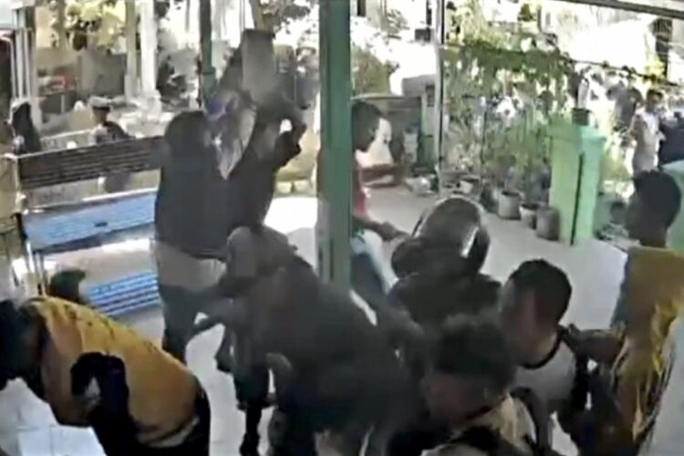 Kasus “Maling Mangga” Bontang Meluas; Enam Residivis hingga Sajam Diamankan