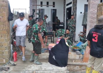 Di Balik Pengecoran Jalan TMMD di Bontang, Ada Cerita Makan Siang dan Gotong Royong