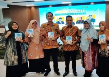 Guru SMP SMP Negeri 5 Sangatta Utara Kutim Ukir Prestasi Nasional, Dua Kali Bersinar di FLN