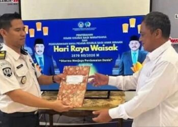 Kado Waisak 2026: 6 Warga Binaan di Kaltimtara Dapat Remisi Khusus