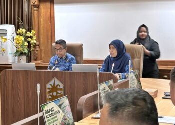 Bupati Kutim Sentil Pengusaha Sawit: Kebun di Sini, Pabrik di Luar Daerah