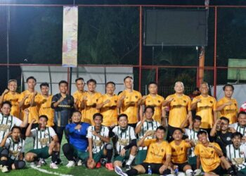 Kapolres Kutim Cetak Gol, Duel Mini Soccer Lawan Jurnalis Berakhir Imbang