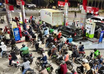 Bikin Resah Warga, Antrean BBM di Balikpapan Akhirnya Diawasi Satgas