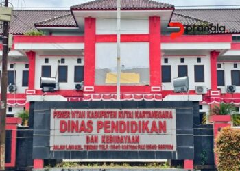Kejati Kaltim Geledah Disdikbud Kukar Terkait Insentif Guru Puluhan Miliar, Sita Dokumen hingga 8 Ponsel